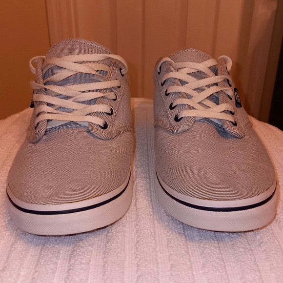 Women's Vans Black and White (Size 9) - Picture 8 of 16